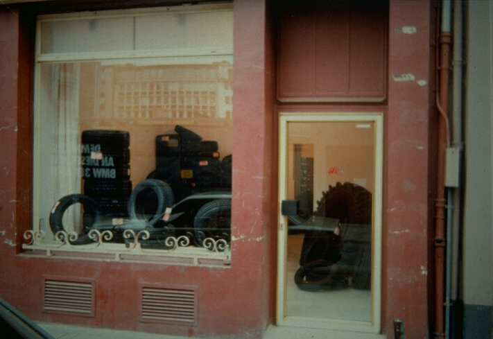 002fw056